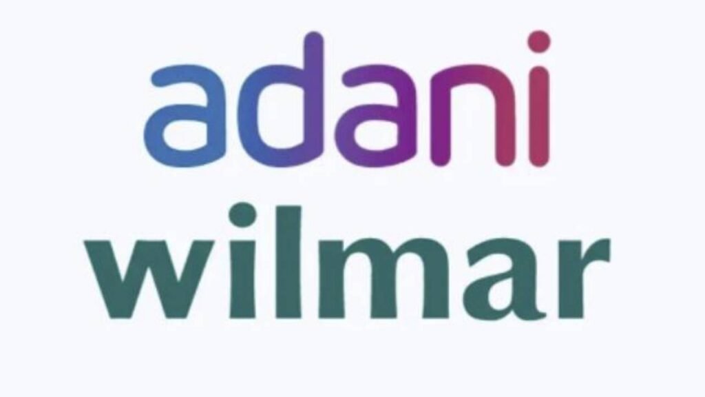 After listing in the stock market, the stock of Adani Wilmar, which gave bumper returns, is closing in the lower circuit, investors are confused