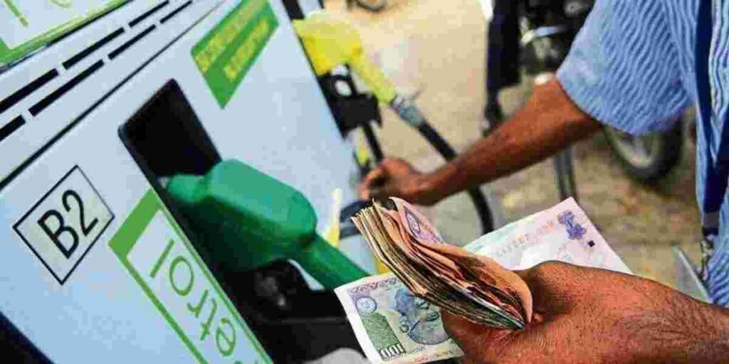 Petro/ Diesel Price: The rise in oil prices from midnight, increased by Rs 30 per liter…