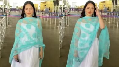 Urfi Javed snapped in traditional suit, exports say ‘Abhi ladki lag re hein’