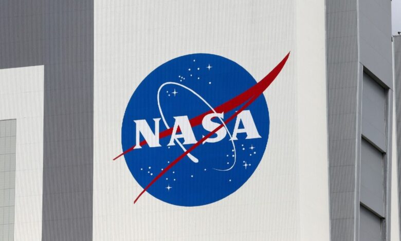 China Opposes NASA Official