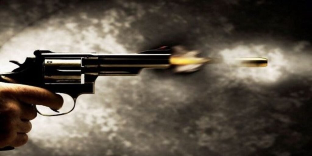 Petrol pump owner commits suicide by shooting himself, considered close to Mulayam family