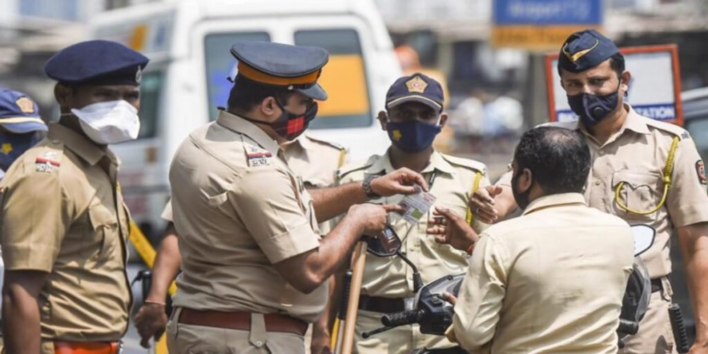 Threats to shake the country’s financial capital Mumbai with bomb blasts, police increased security