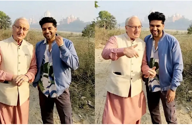 ‘I want to learn to sing..’ Anupam Kher requested Guru Randhawa in front of Taj Mahal, funny video surfaced